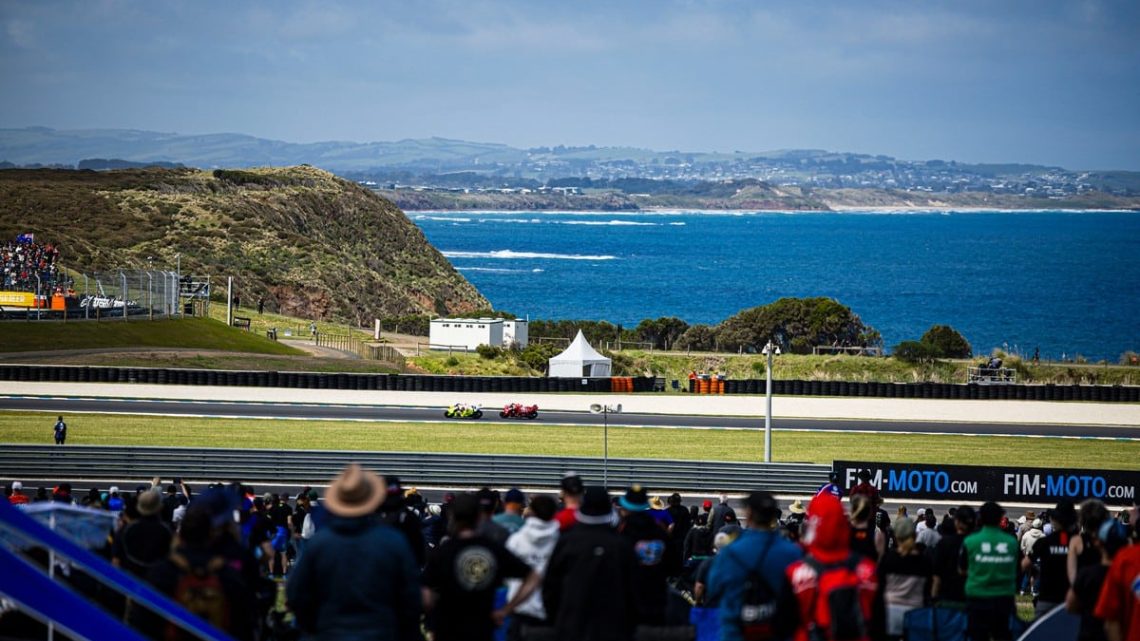MotoGP Australia 2025: il gran ritorno a Phillip Island, tra vento, oceano e sfide da record